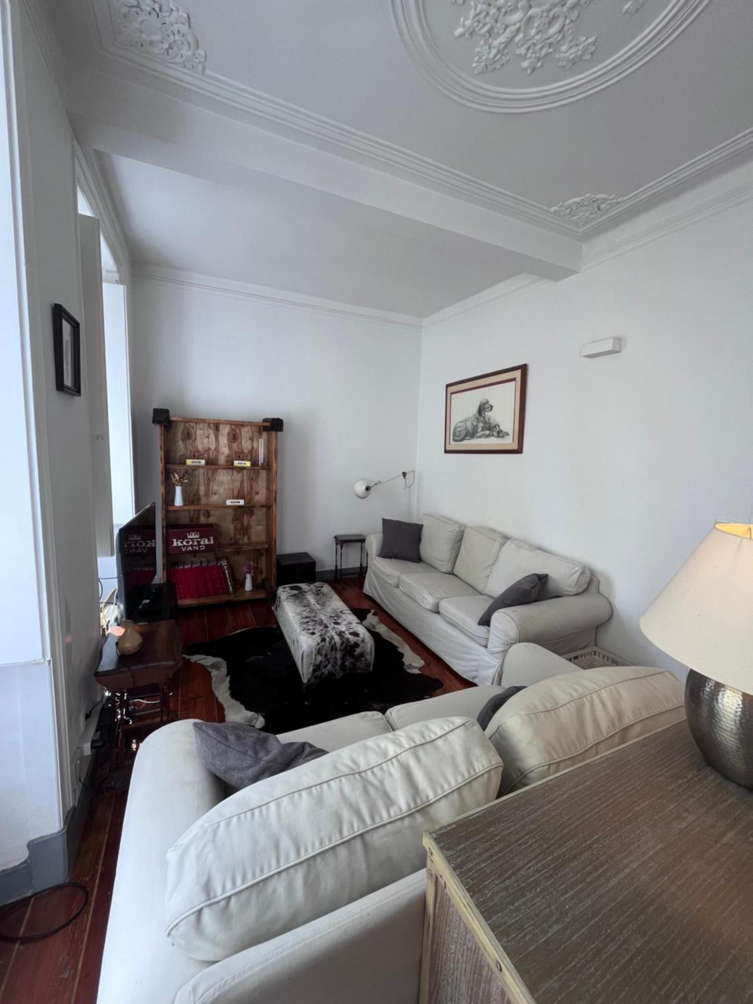 Live Like A Local 2br Flat In The Heart Of Graca * Lisboa