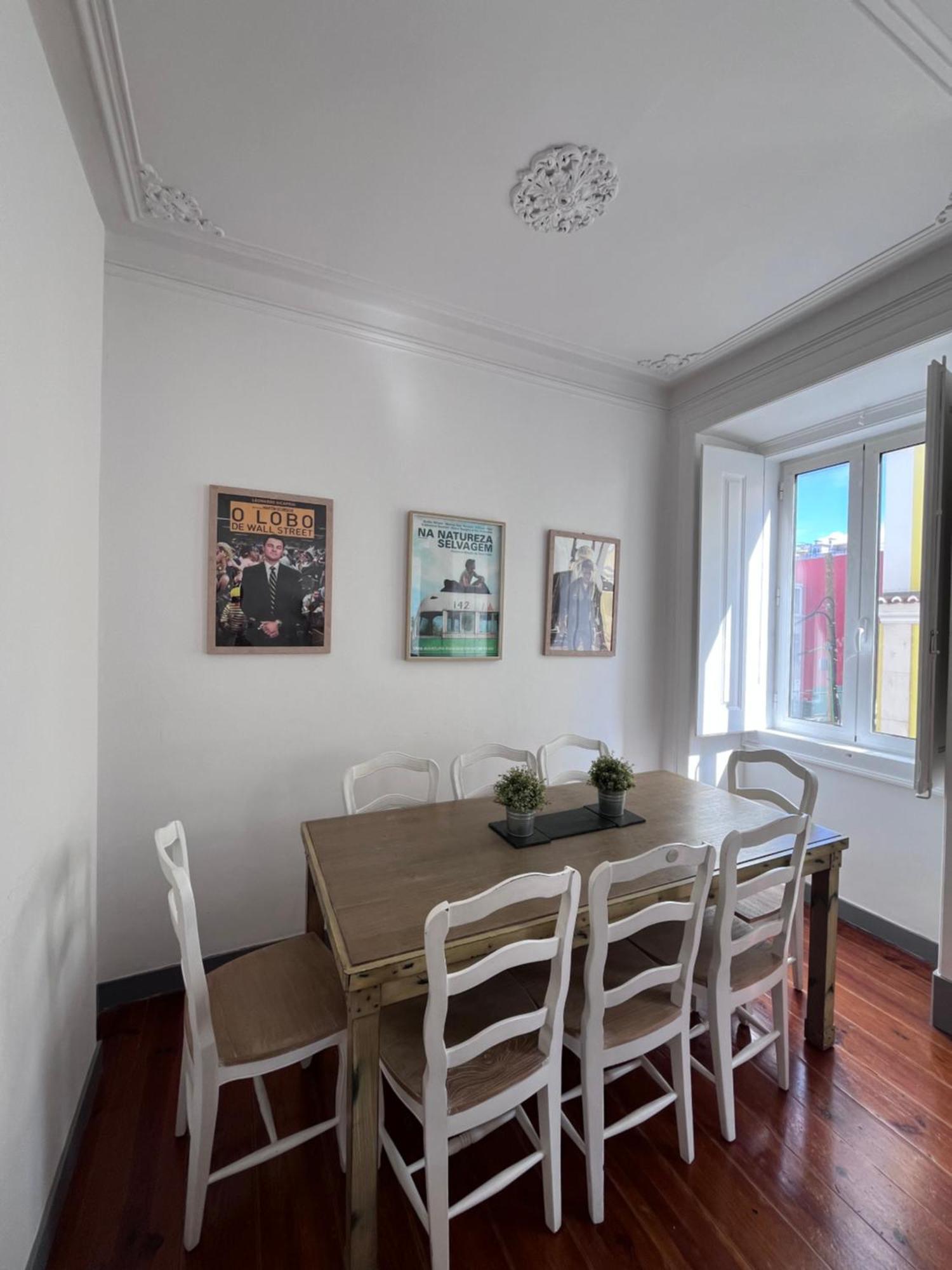Live Like A Local 2br Flat In The Heart Of Graca Apartamento Lisboa